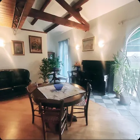 Ca' Vecchia 3*